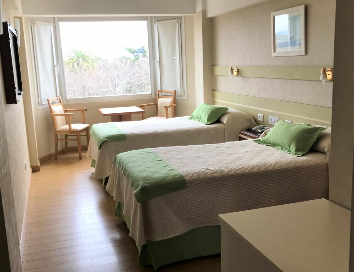 Hotel Dior Tandil Bagian luar foto