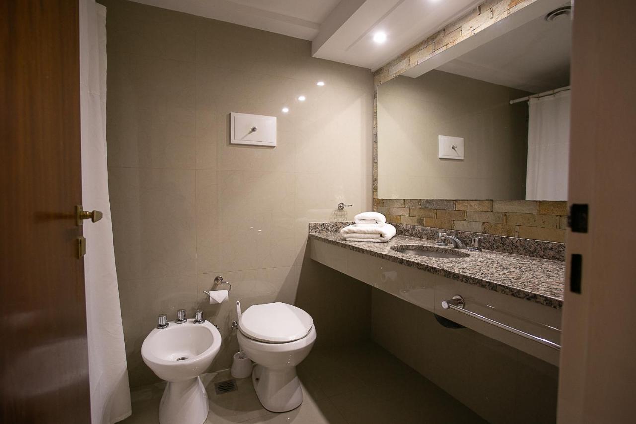 Hotel Dior Tandil Bagian luar foto